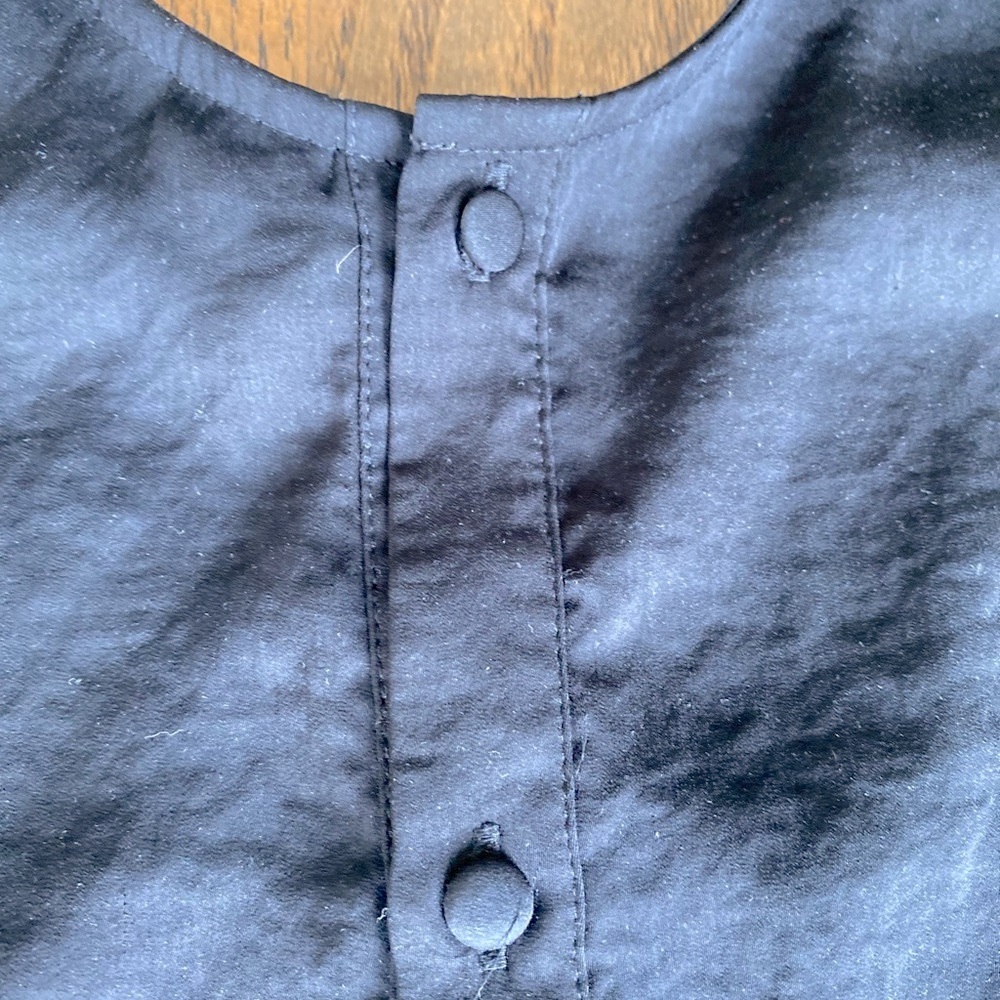 Twik silk-like cropped cami - Picture 4 of 5